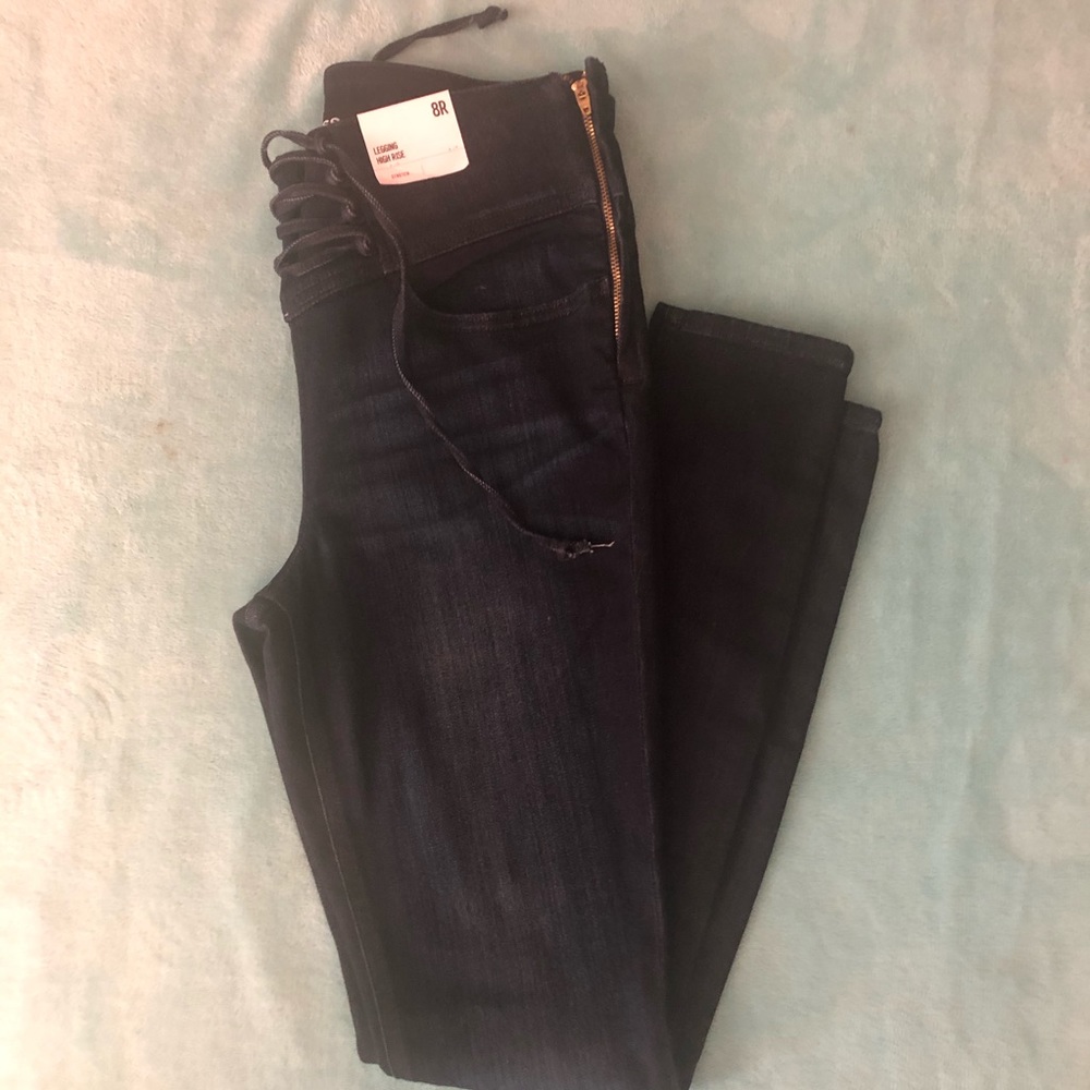 Express - Picture 2 of 6